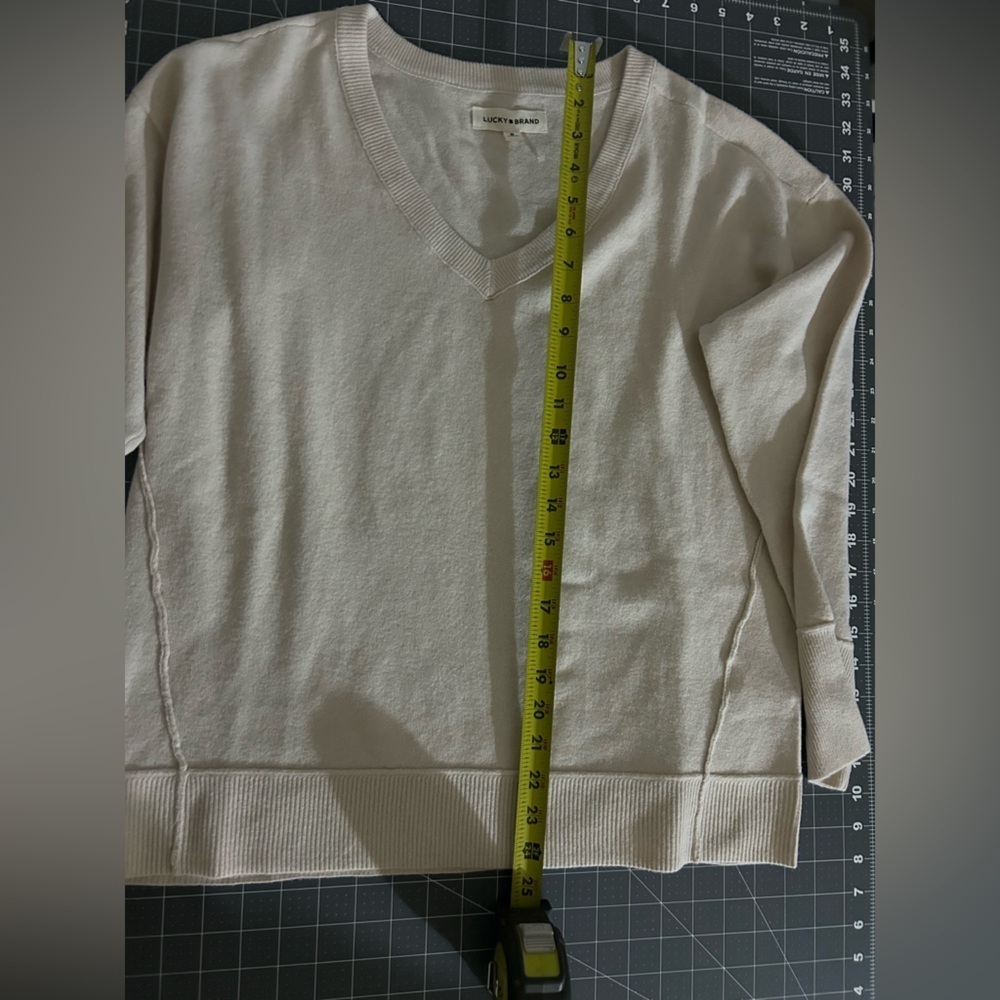 Lucky Brand Cream V-Neck Sweater - Picture 4 of 7